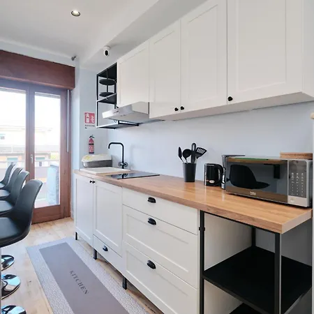 Homestay Bright 2 Min Metro B 20 Min Colosseum Private Bathroom Swimming Pool Free Parking